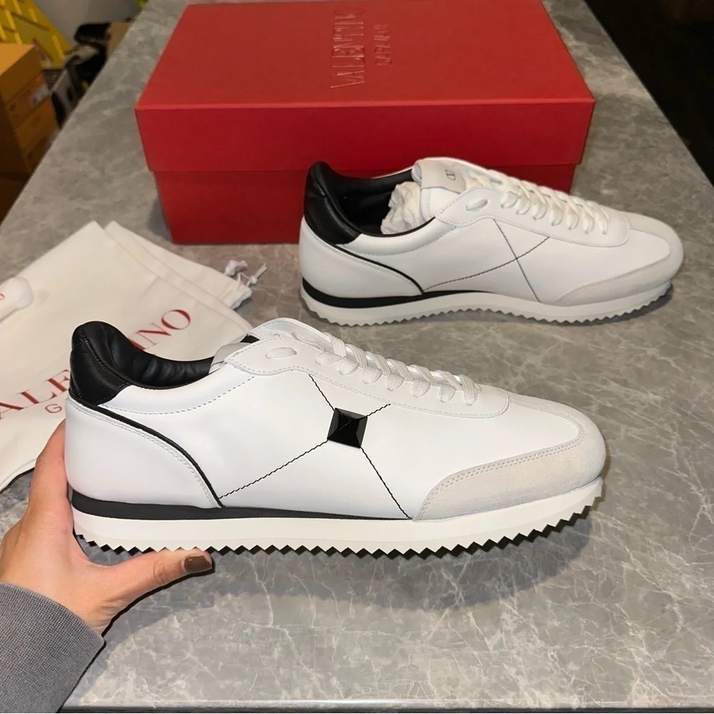 New Size 44.5 Valentino Garavani Retrorunner Sneakers White Black